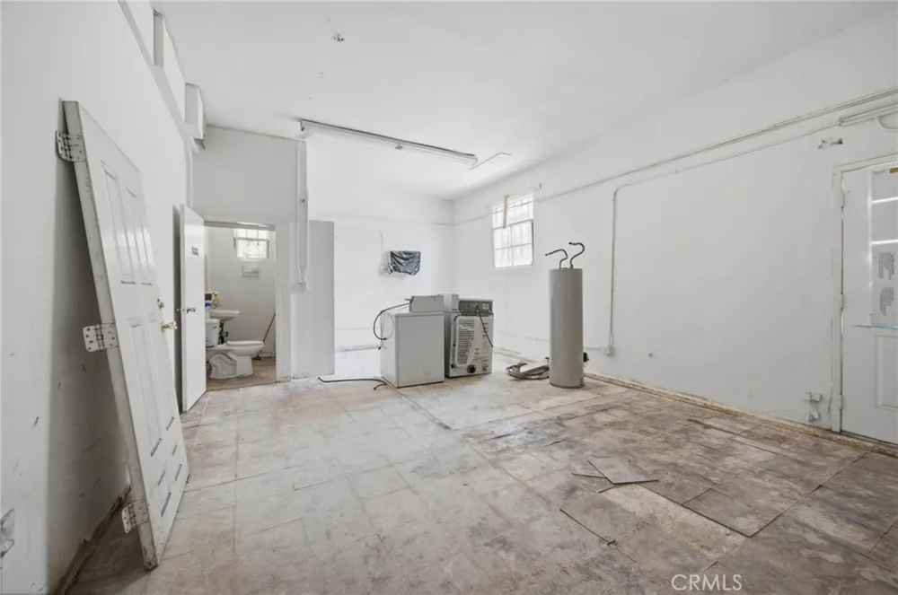 4315 W Pico Boulevard Los Angeles, CA 90019