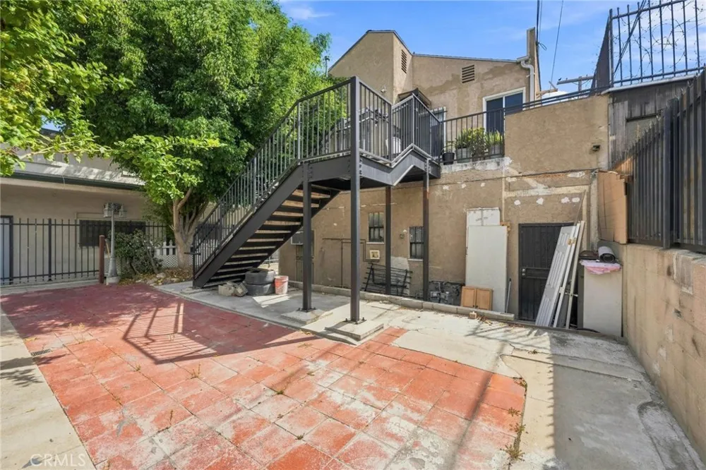 4315 W Pico Boulevard Los Angeles, CA 90019