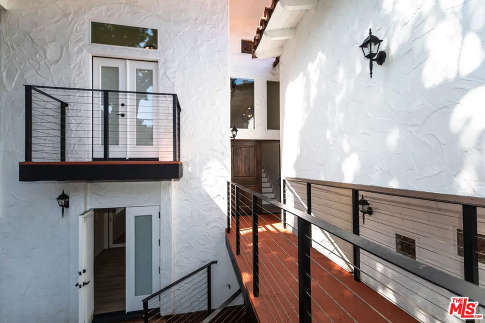 8351 Zitola Terrace Playa del Rey, CA 90293