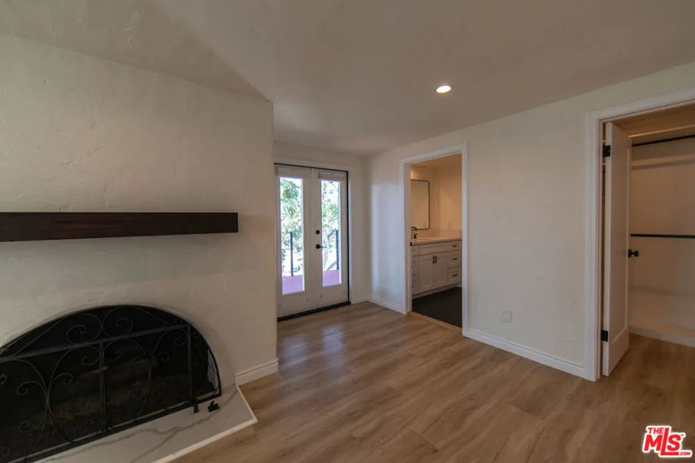 8351 Zitola Terrace Playa del Rey, CA 90293