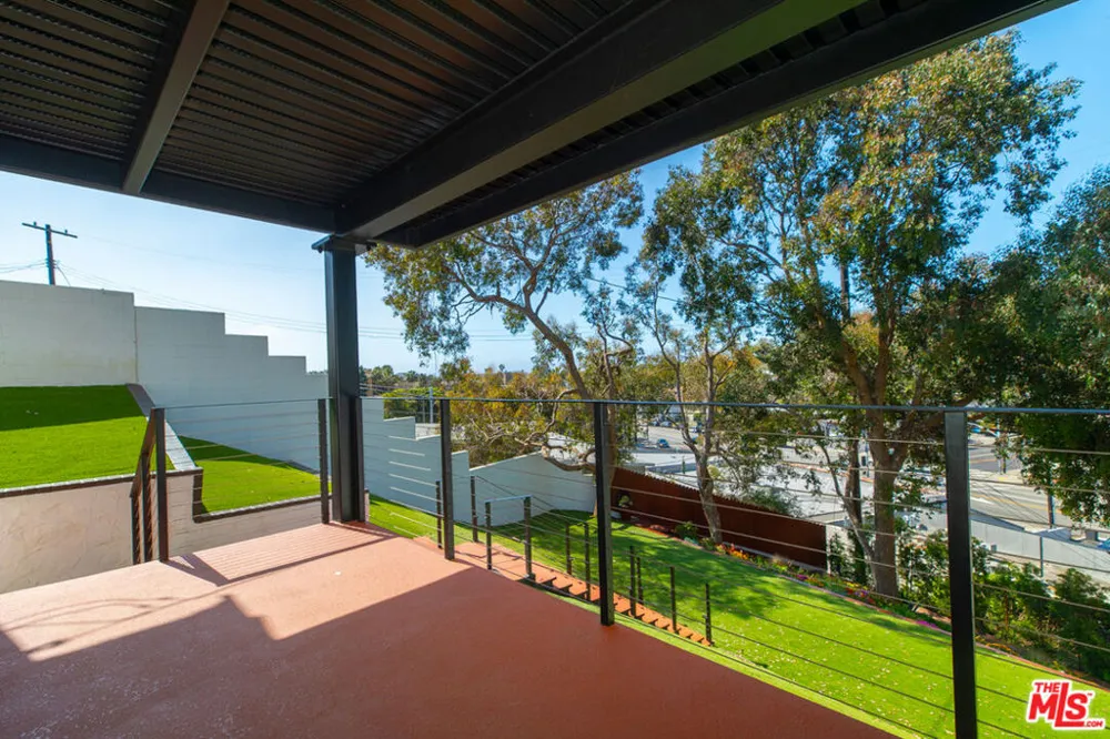 8351 Zitola Terrace Playa del Rey, CA 90293