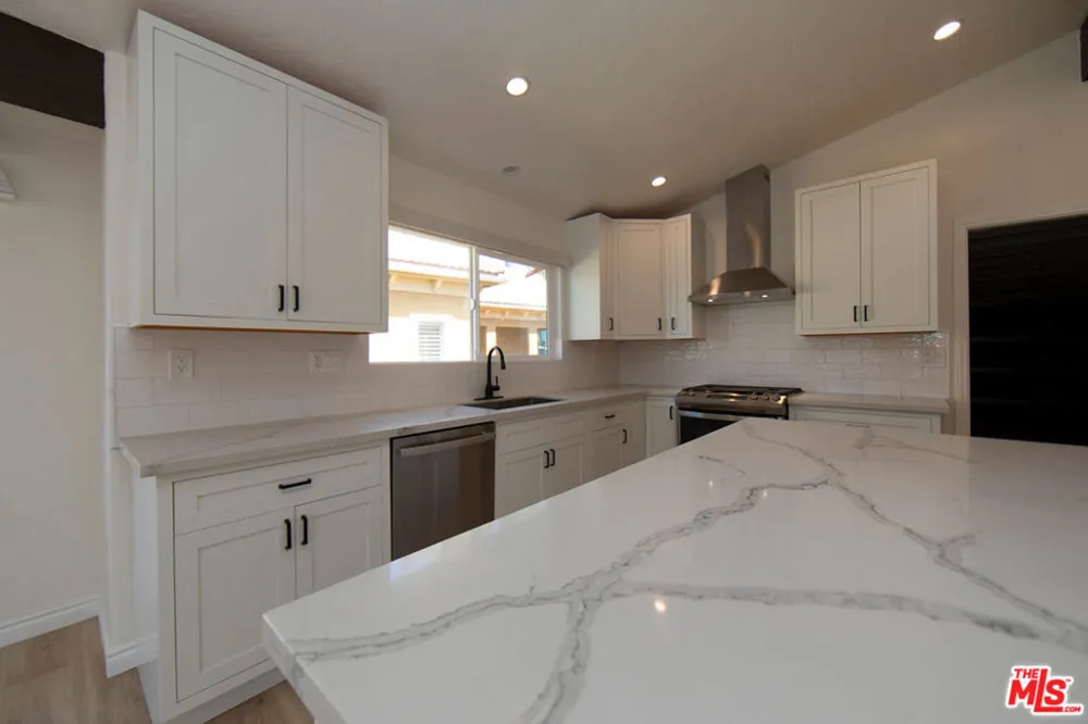 8351 Zitola Terrace Playa del Rey, CA 90293