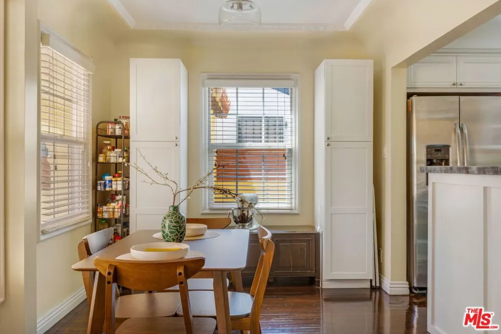 3827 Olmsted Avenue Los Angeles, CA 90008