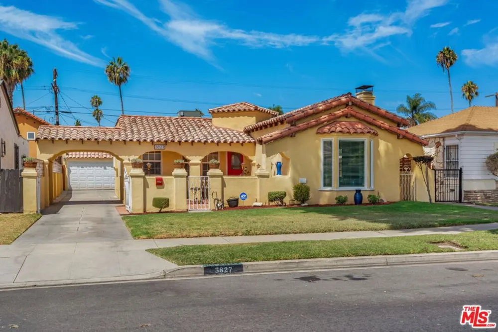 3827 Olmsted Avenue Los Angeles, CA 90008