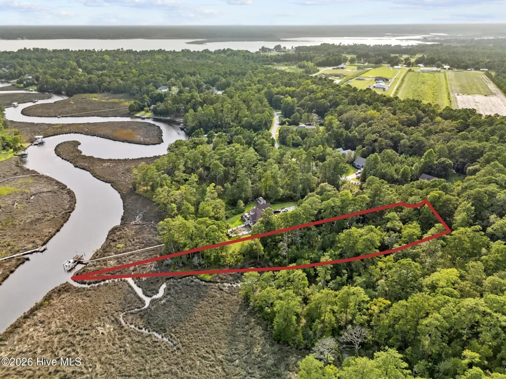 276 White Oak Bluff Road Stella, NC 28582