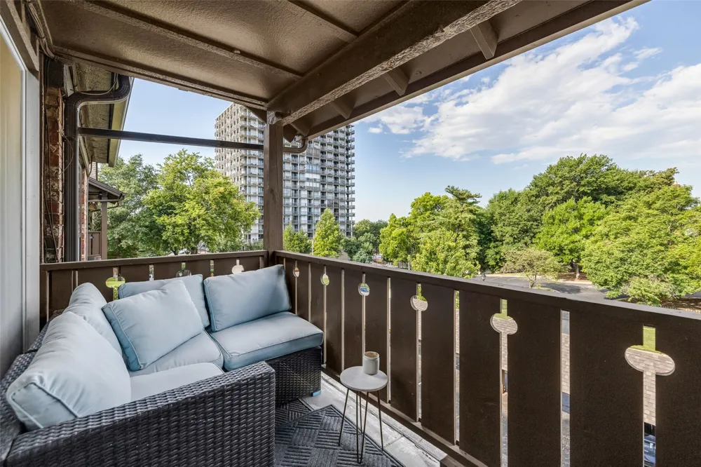 3 Woodward Boulevard #204 Tulsa, OK 74114
