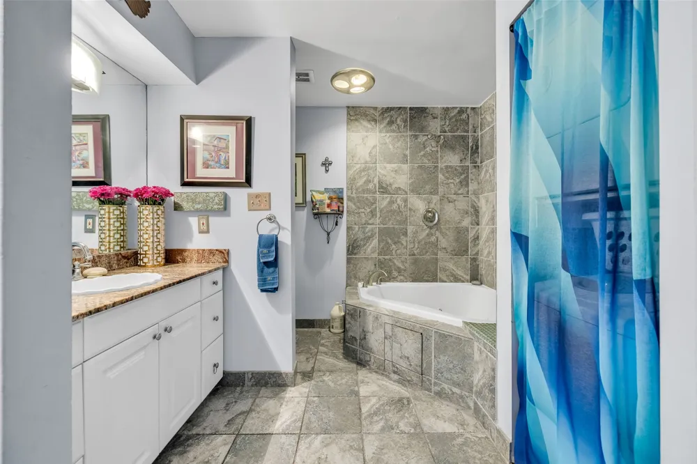 3 Woodward Boulevard #204 Tulsa, OK 74114
