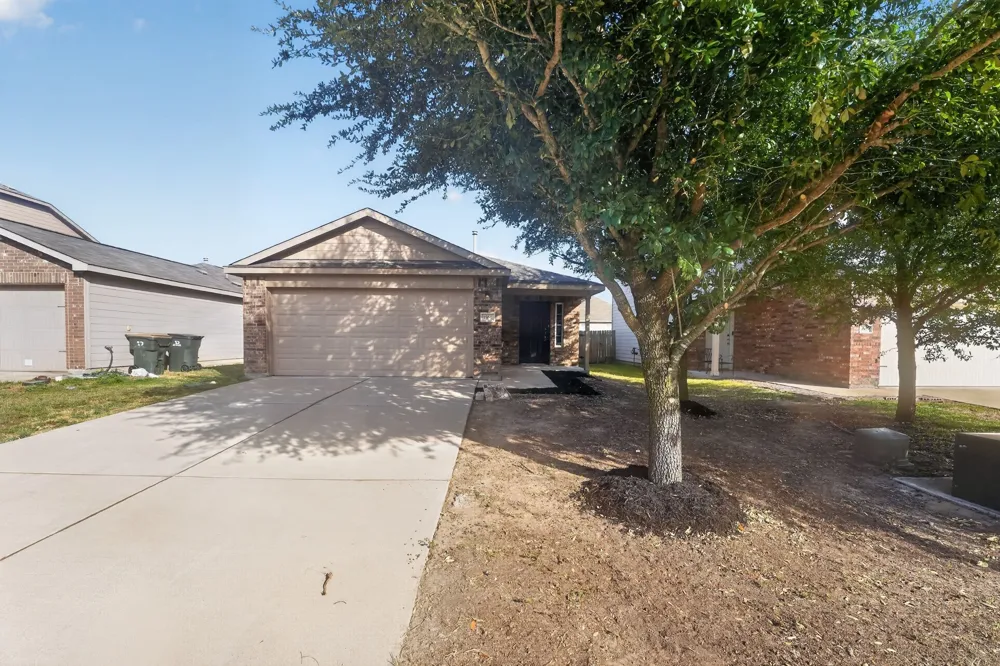 1564 Breanna Lane Kyle, TX 78640