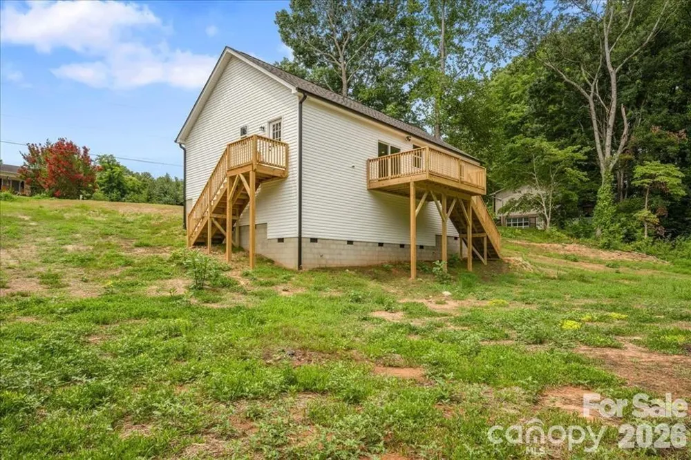 126 Aspen Street Yadkinville, NC 27055