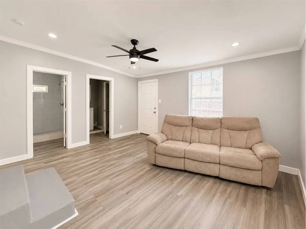 1306 Locust Street Commerce, TX 75428