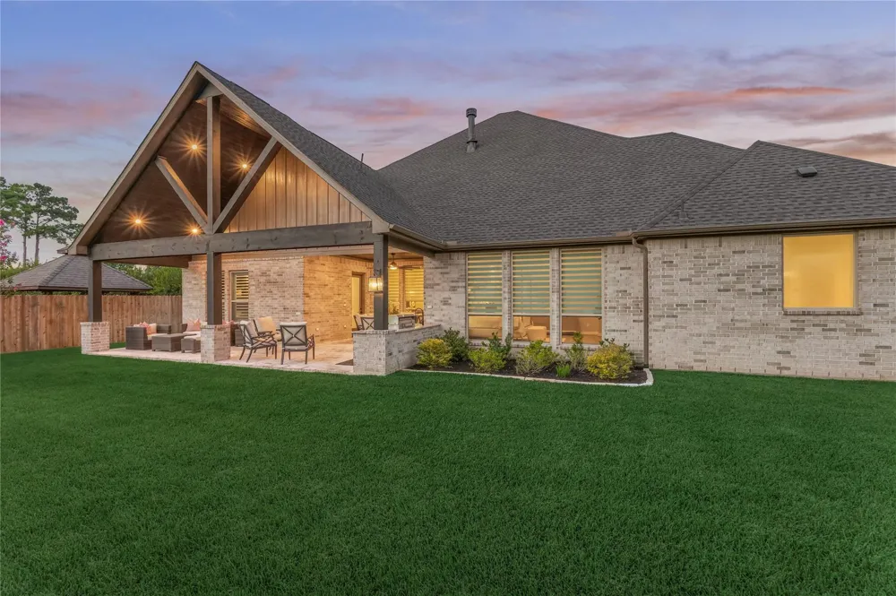 22 Darien Court Montgomery, TX 77356