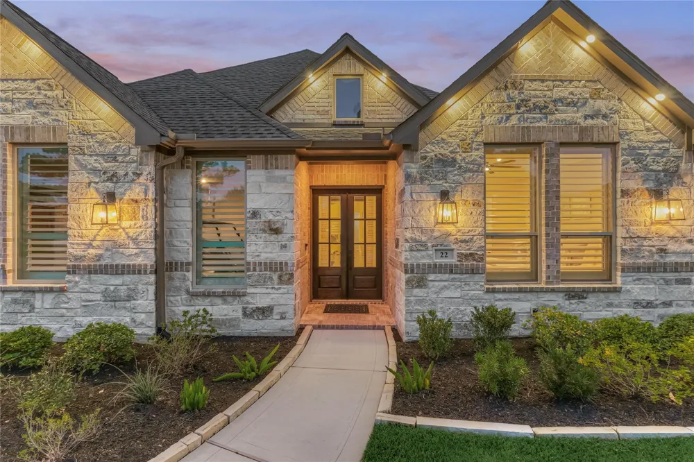 22 Darien Court Montgomery, TX 77356