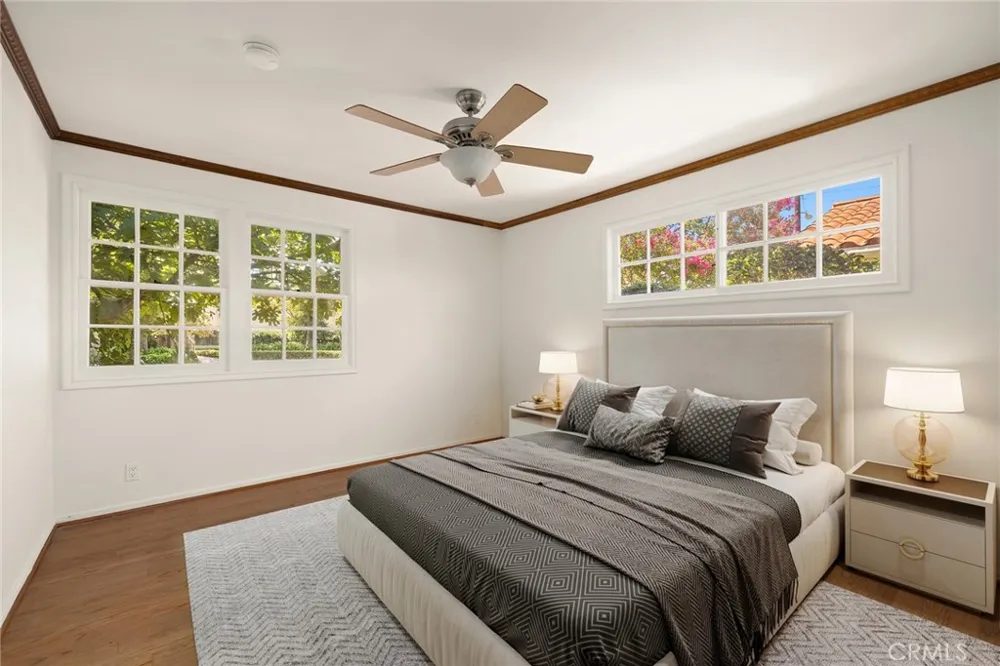 5220 Collier Place Woodland Hills, CA 91356