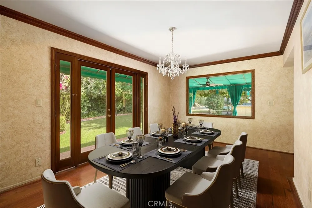 5220 Collier Place Woodland Hills, CA 91356