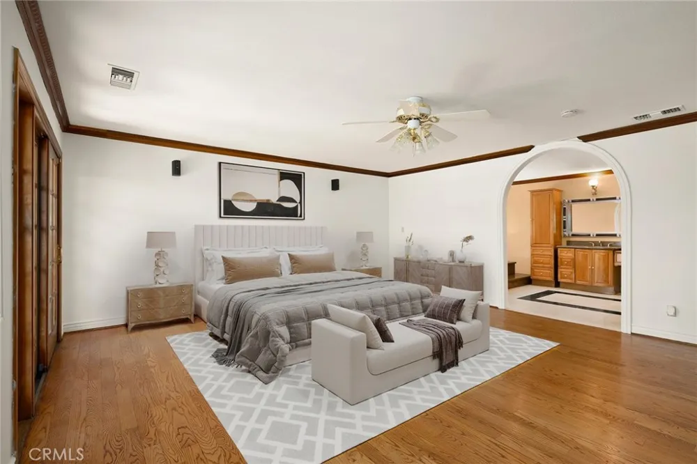 5220 Collier Place Woodland Hills, CA 91356