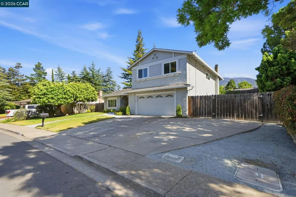 717 Bloching Cir Clayton, CA 94517