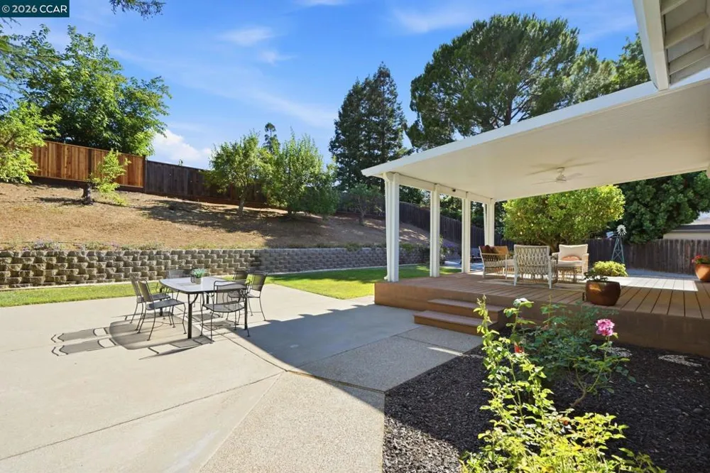 717 Bloching Cir Clayton, CA 94517