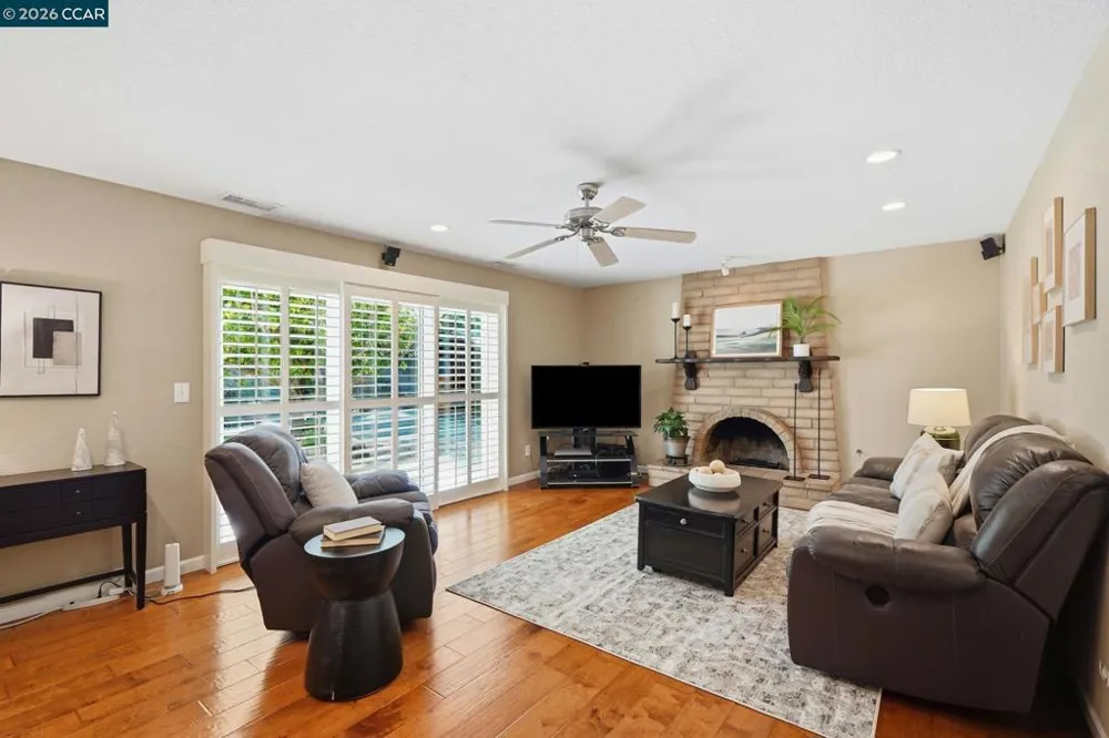 717 Bloching Cir Clayton, CA 94517