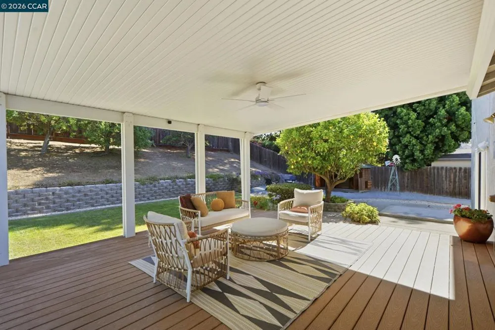 717 Bloching Cir Clayton, CA 94517