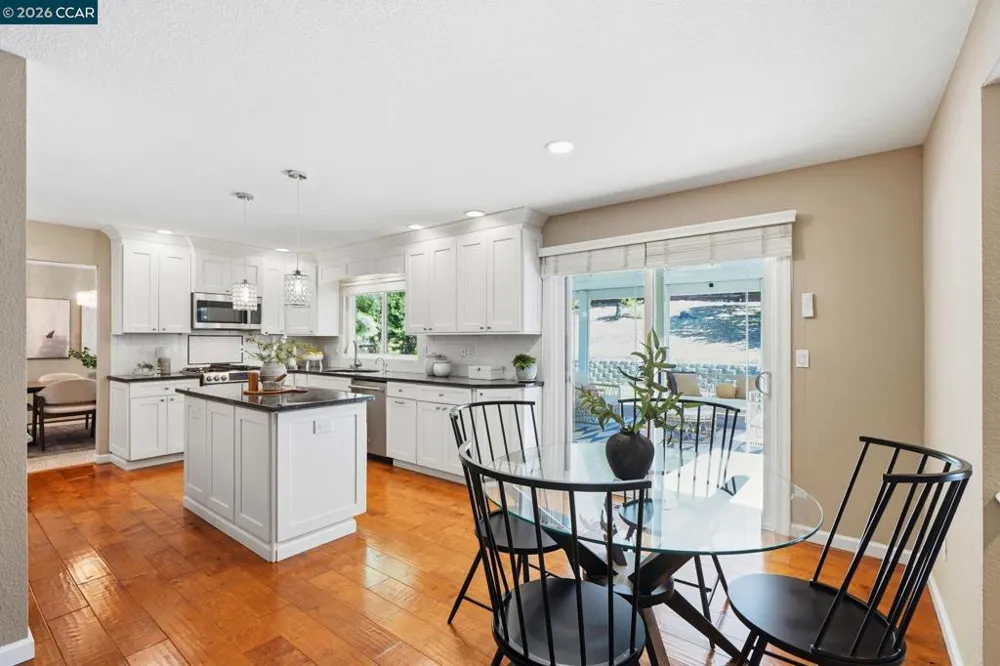 717 Bloching Cir Clayton, CA 94517