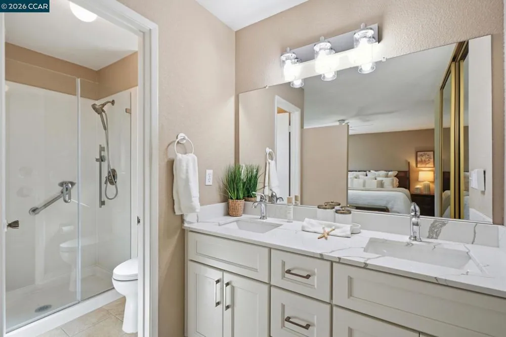 717 Bloching Cir Clayton, CA 94517