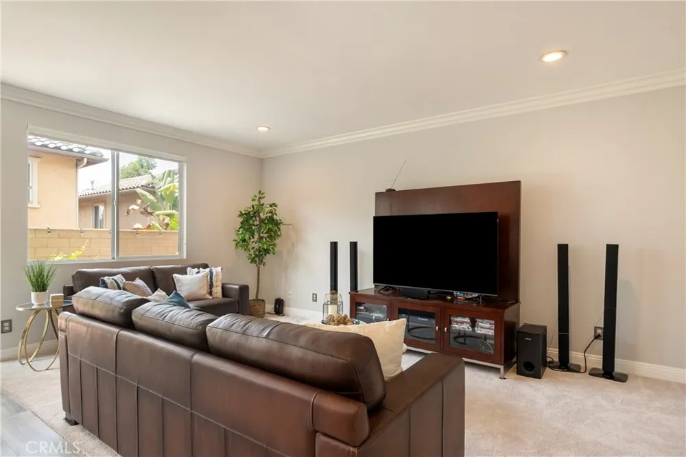 757 S Woodberry Lane La Puente, CA 91746