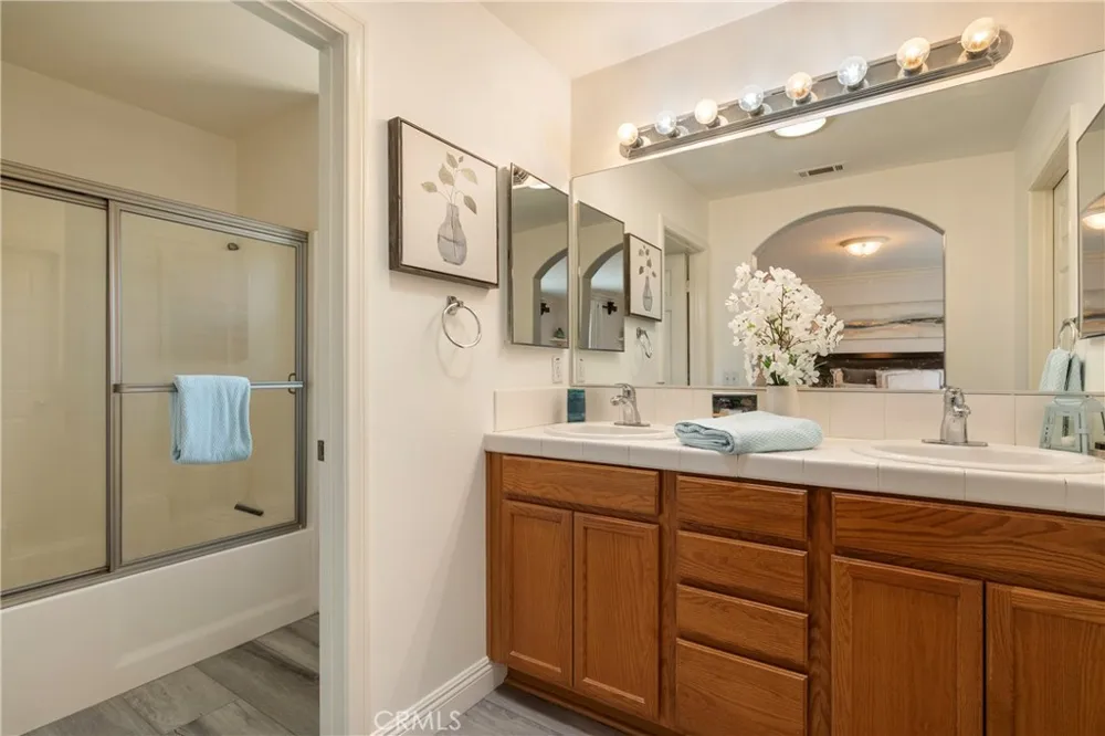 757 S Woodberry Lane La Puente, CA 91746
