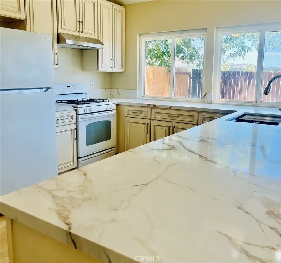 11956 Bayless Street Moreno Valley, CA 92557