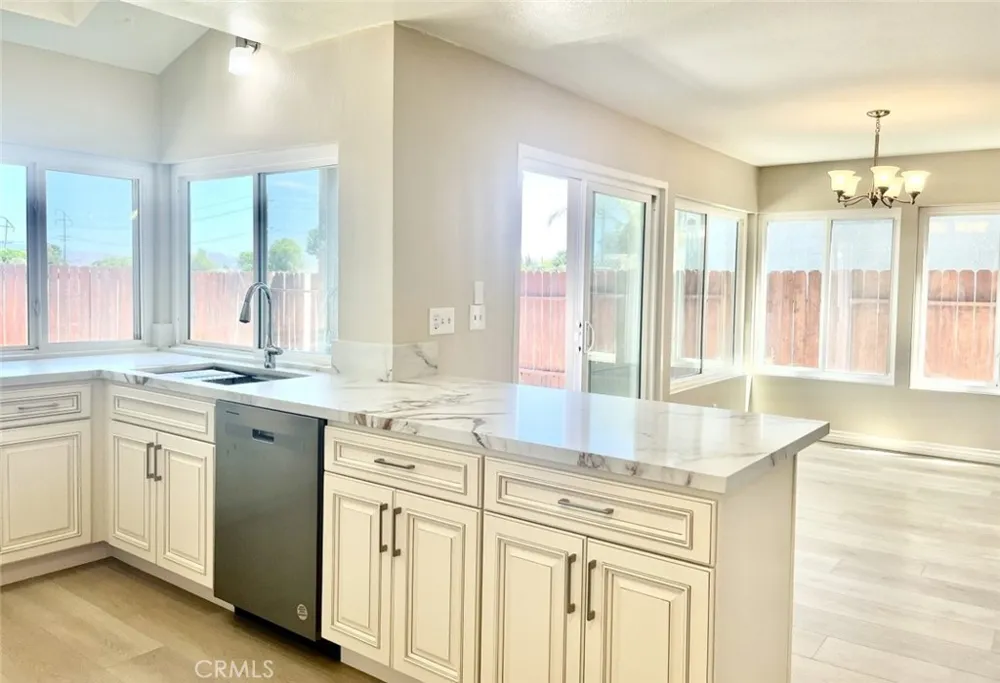 11956 Bayless Street Moreno Valley, CA 92557
