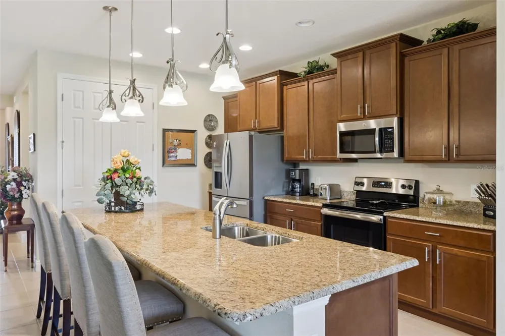 1631 KINGFISHER COURT Kissimmee, FL 34746