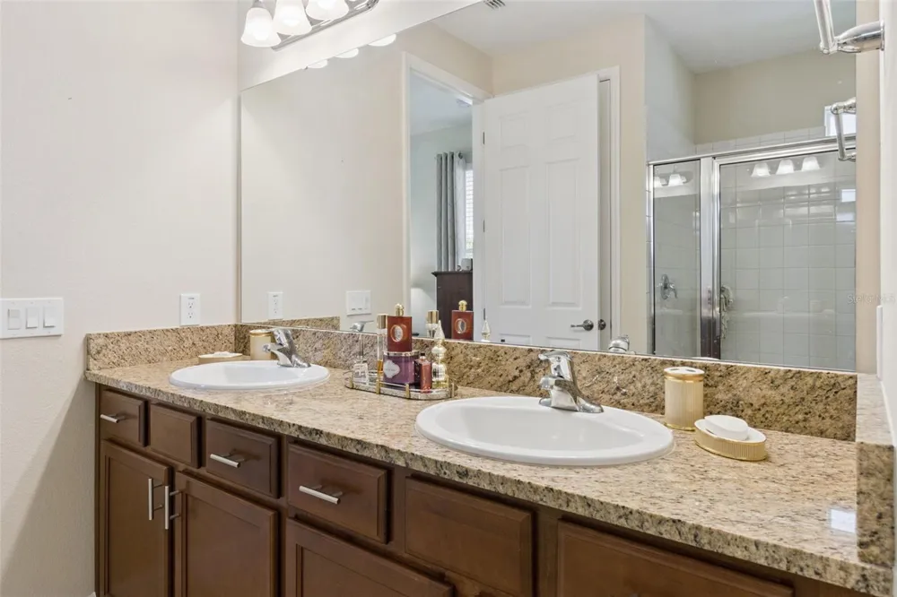 1631 KINGFISHER COURT Kissimmee, FL 34746