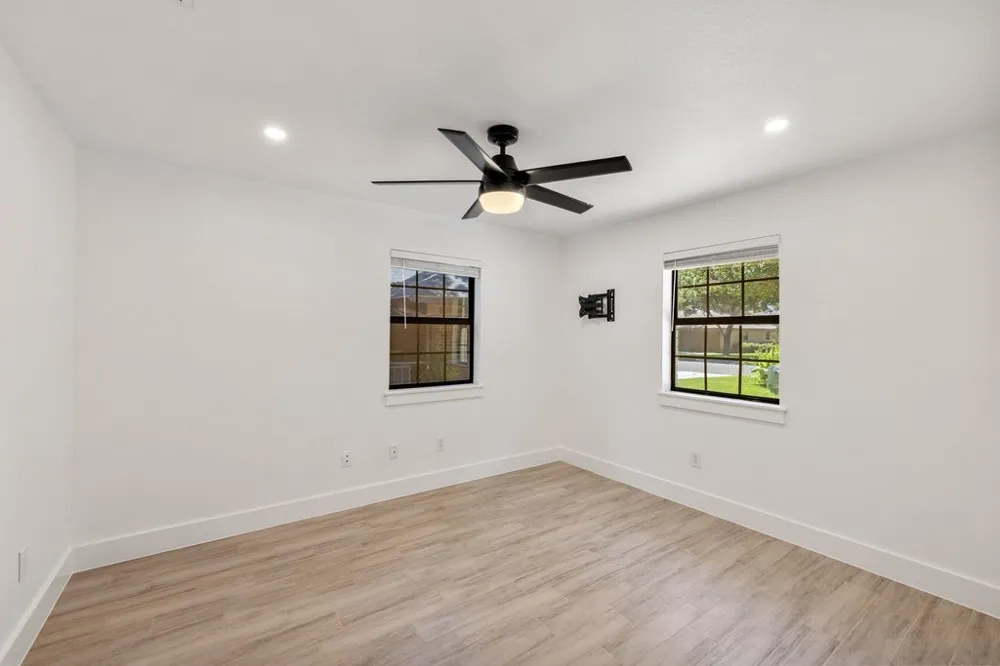336 Columbine Street Meadowlakes, TX 78654