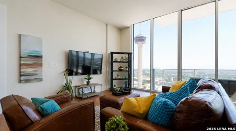 610 E MARKET ST #2803