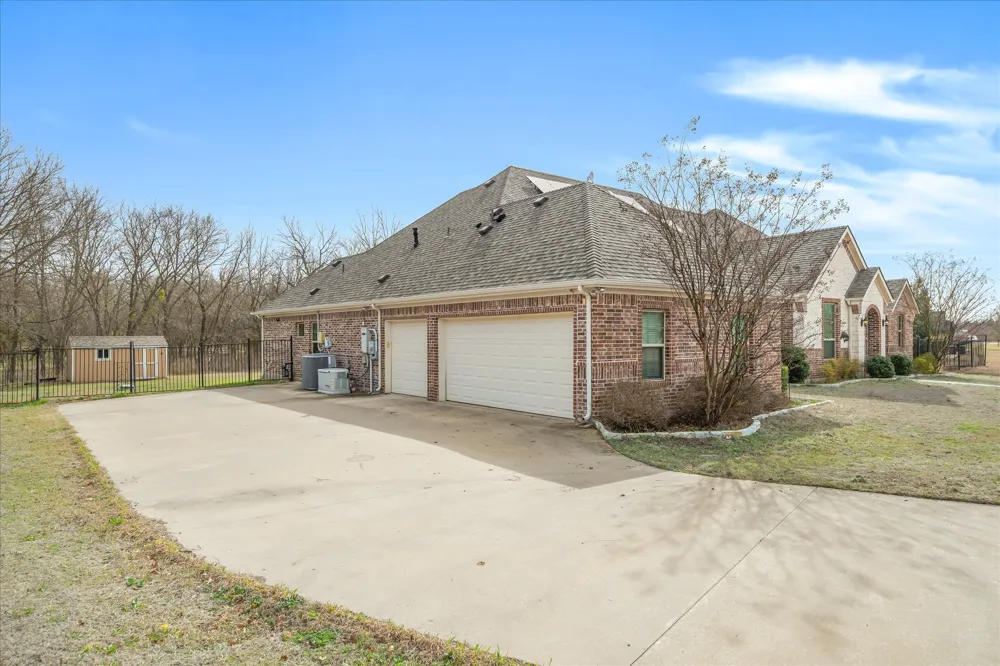 1088 Stephen Court Farmersville, TX 75442