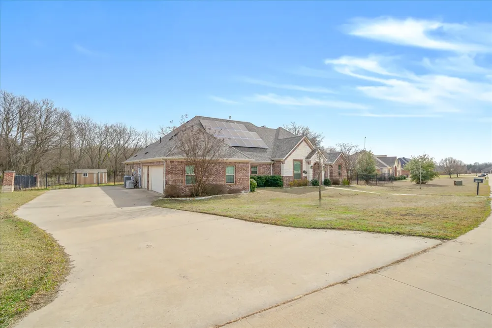 1088 Stephen Court Farmersville, TX 75442