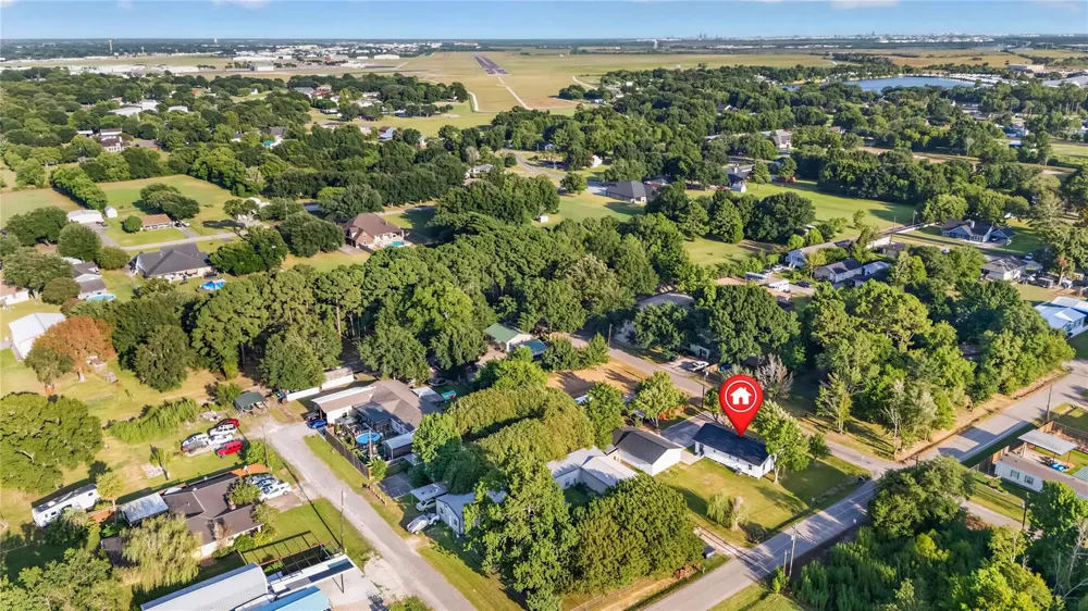 3577 9th Street Nederland, TX 77705