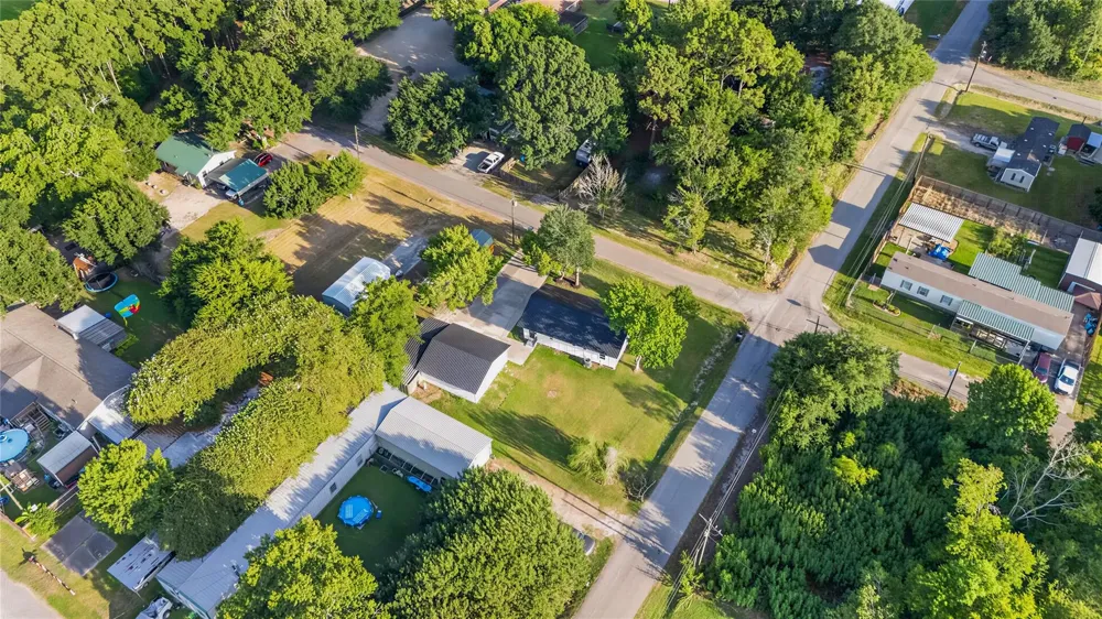 3577 9th Street Nederland, TX 77705