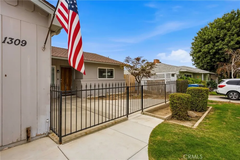 1309 Shattuck Avenue Bakersfield, CA 93305