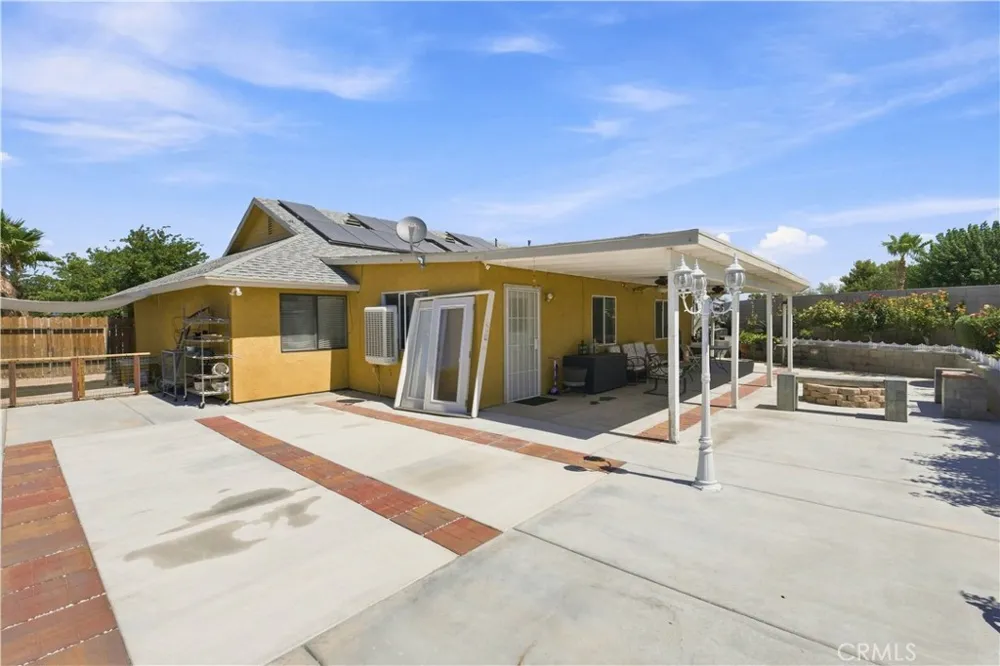 13607 Westwood Drive Victorville, CA 92395