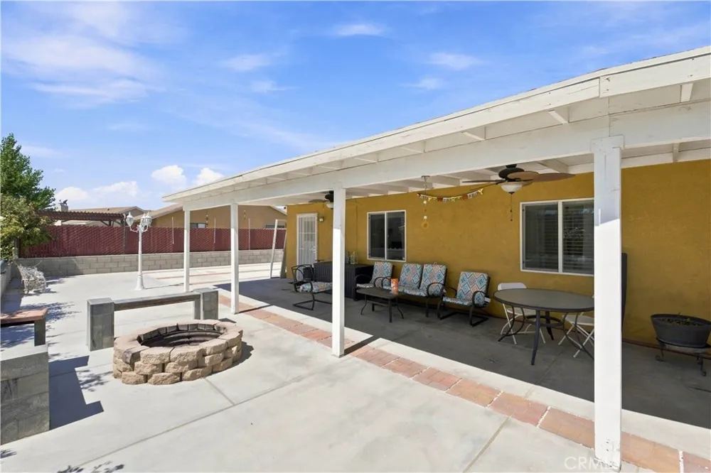 13607 Westwood Drive Victorville, CA 92395