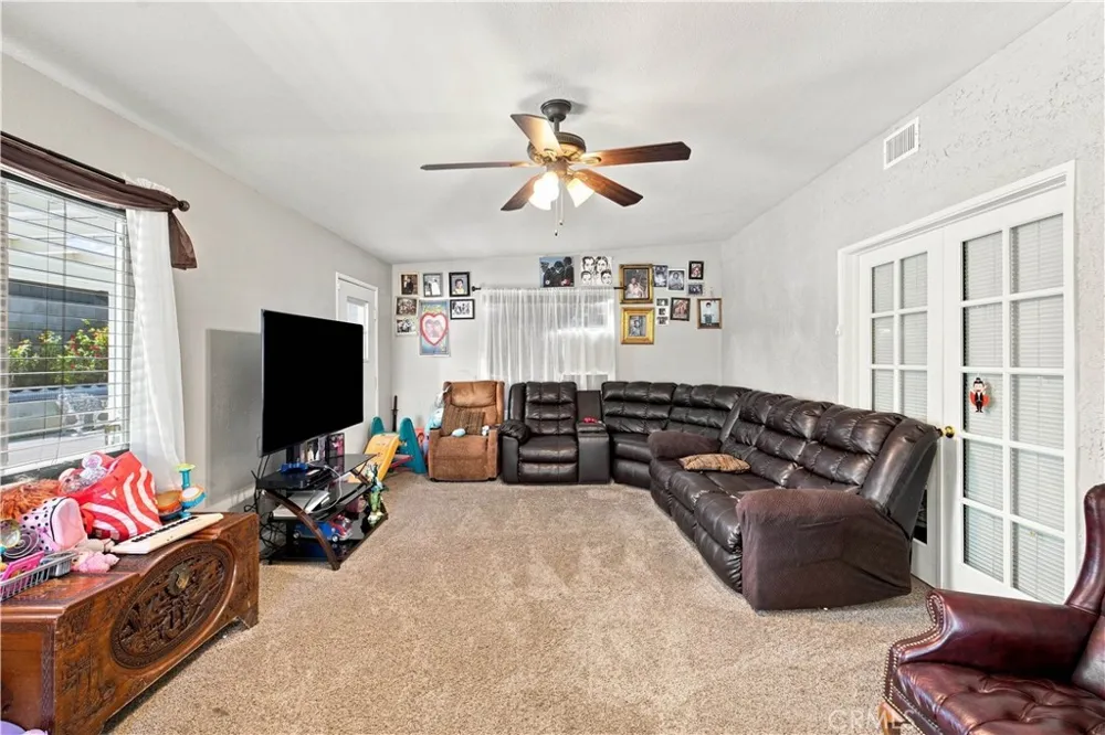 13607 Westwood Drive Victorville, CA 92395