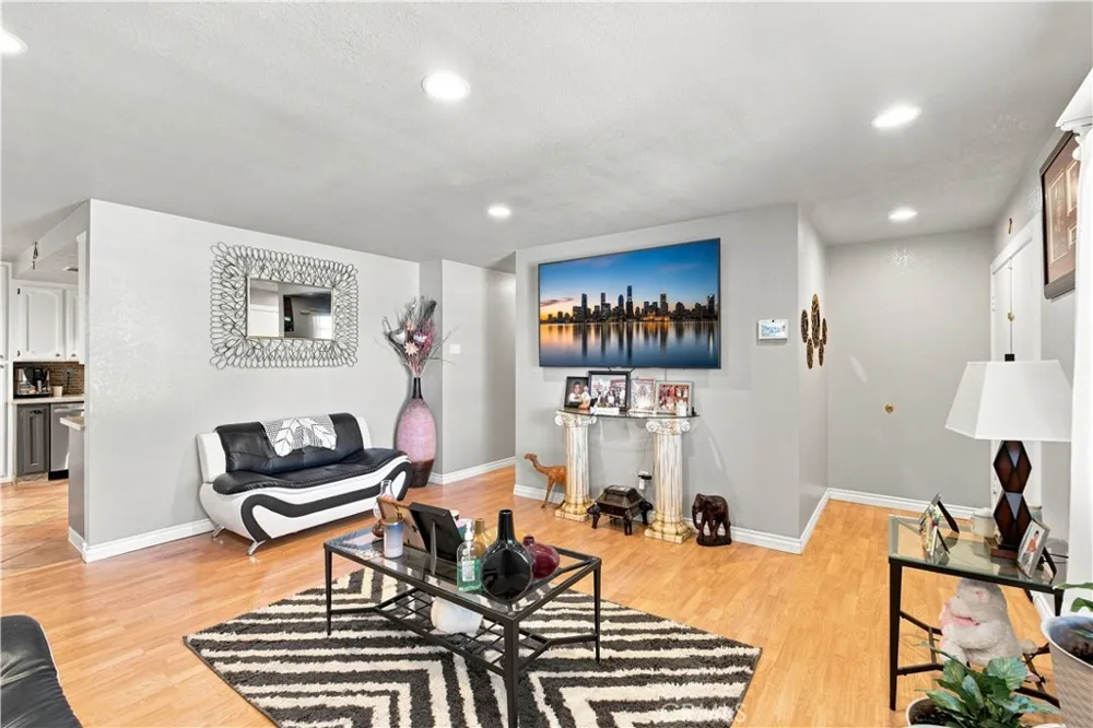 13607 Westwood Drive Victorville, CA 92395