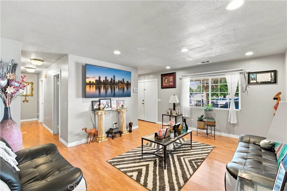 13607 Westwood Drive Victorville, CA 92395