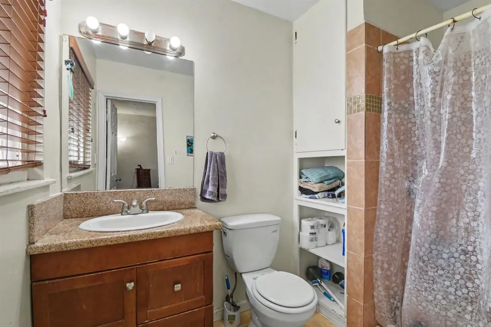 742 Date Avenue Chula Vista, CA 91910