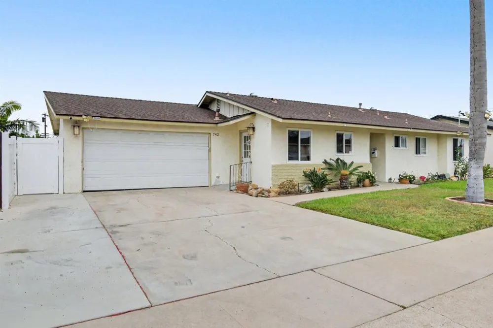 742 Date Avenue Chula Vista, CA 91910