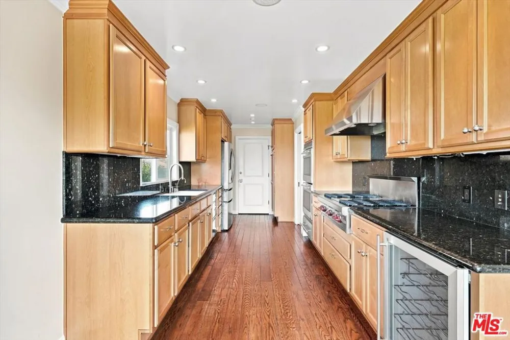 4029 Via Valmonte Palos Verdes Estates, CA 90274