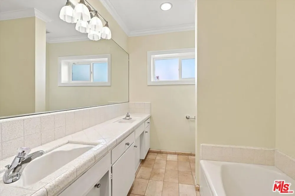 4029 Via Valmonte Palos Verdes Estates, CA 90274