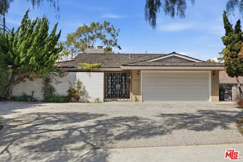 4029 Via Valmonte