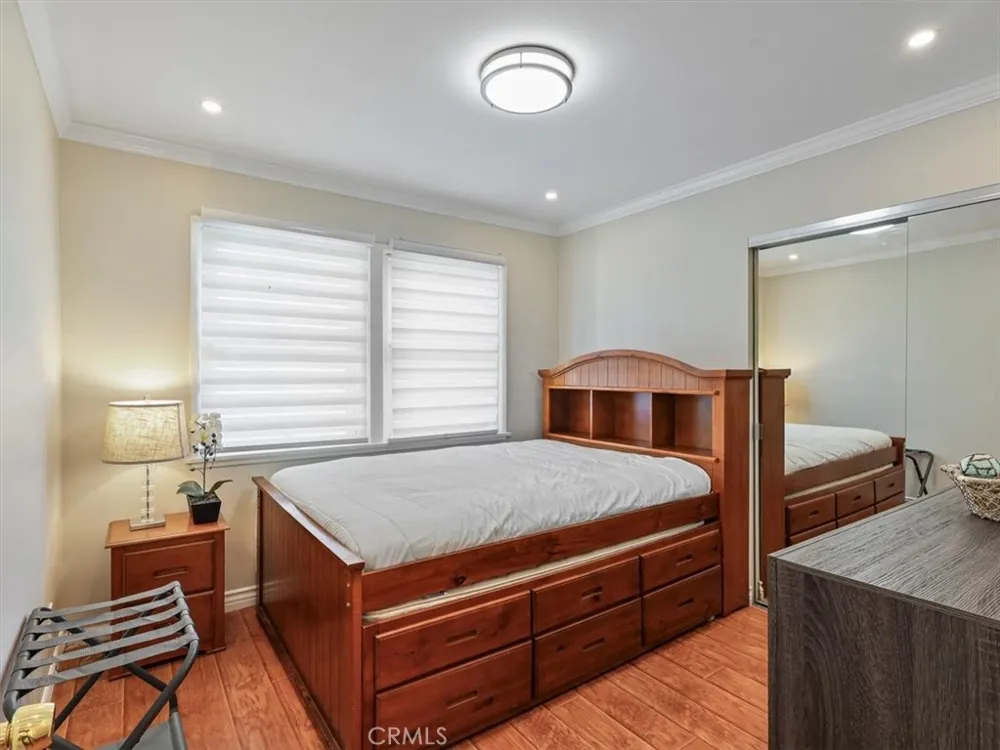 7300 Ponce Avenue West Hills, CA 91307