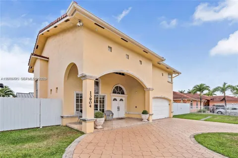 13904 SW 18th Ter